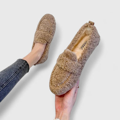 Tia | Zapatillas cálidas con diseño elegante