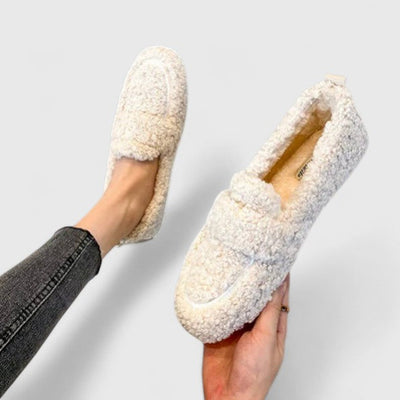 Tia | Zapatillas cálidas con diseño elegante