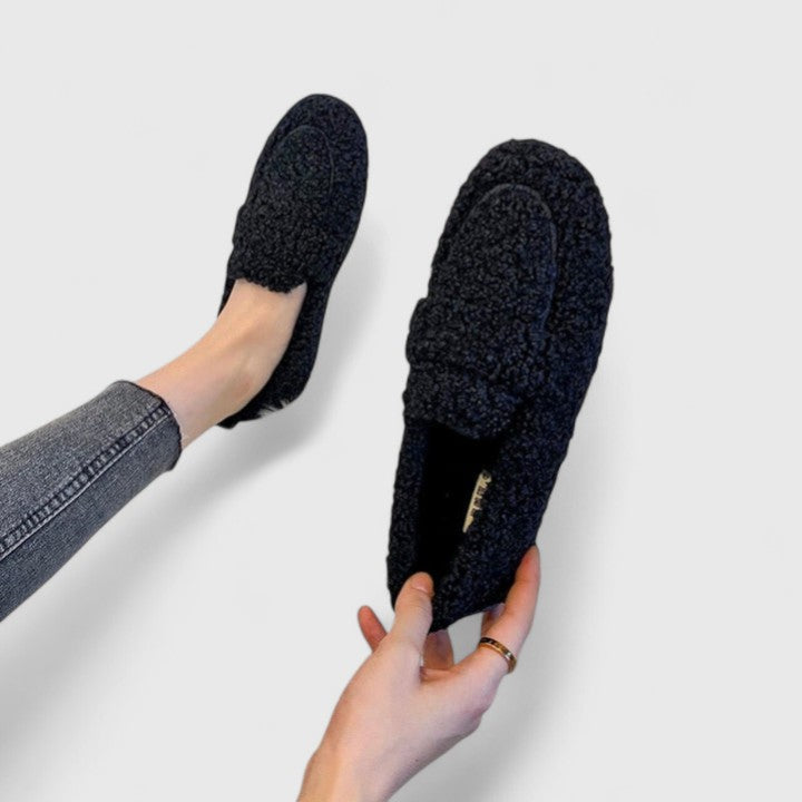 Tia | Zapatillas cálidas con diseño elegante